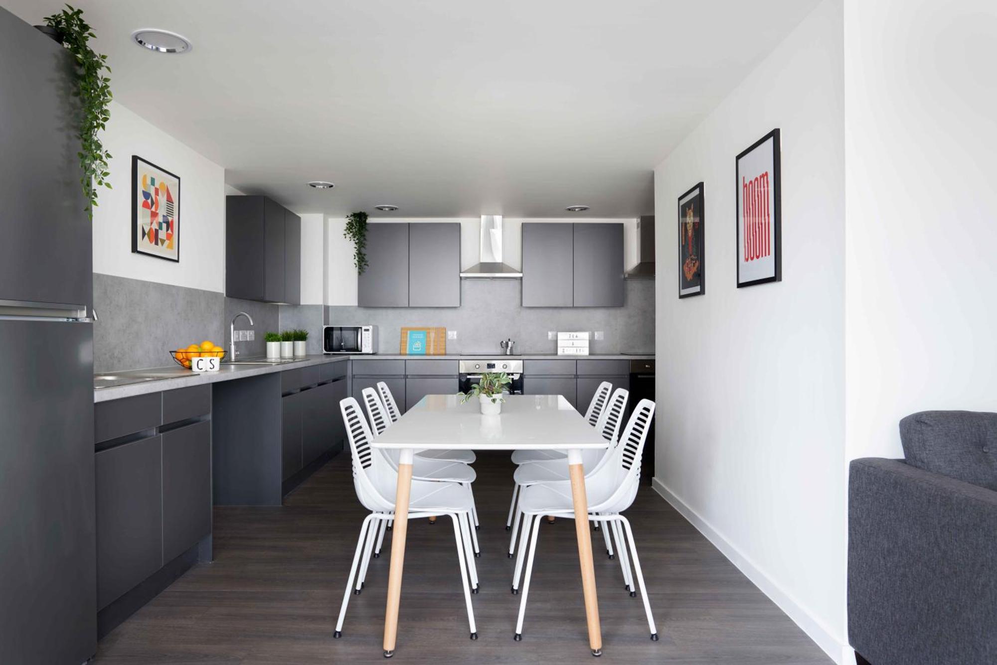 Joivy Trendy Aparthotel Units In Westfield-Adults Only Эдинбург Экстерьер фото