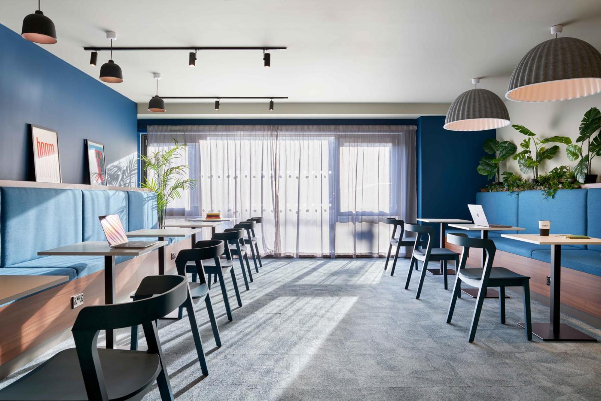 Joivy Trendy Aparthotel Units In Westfield-Adults Only Эдинбург Экстерьер фото